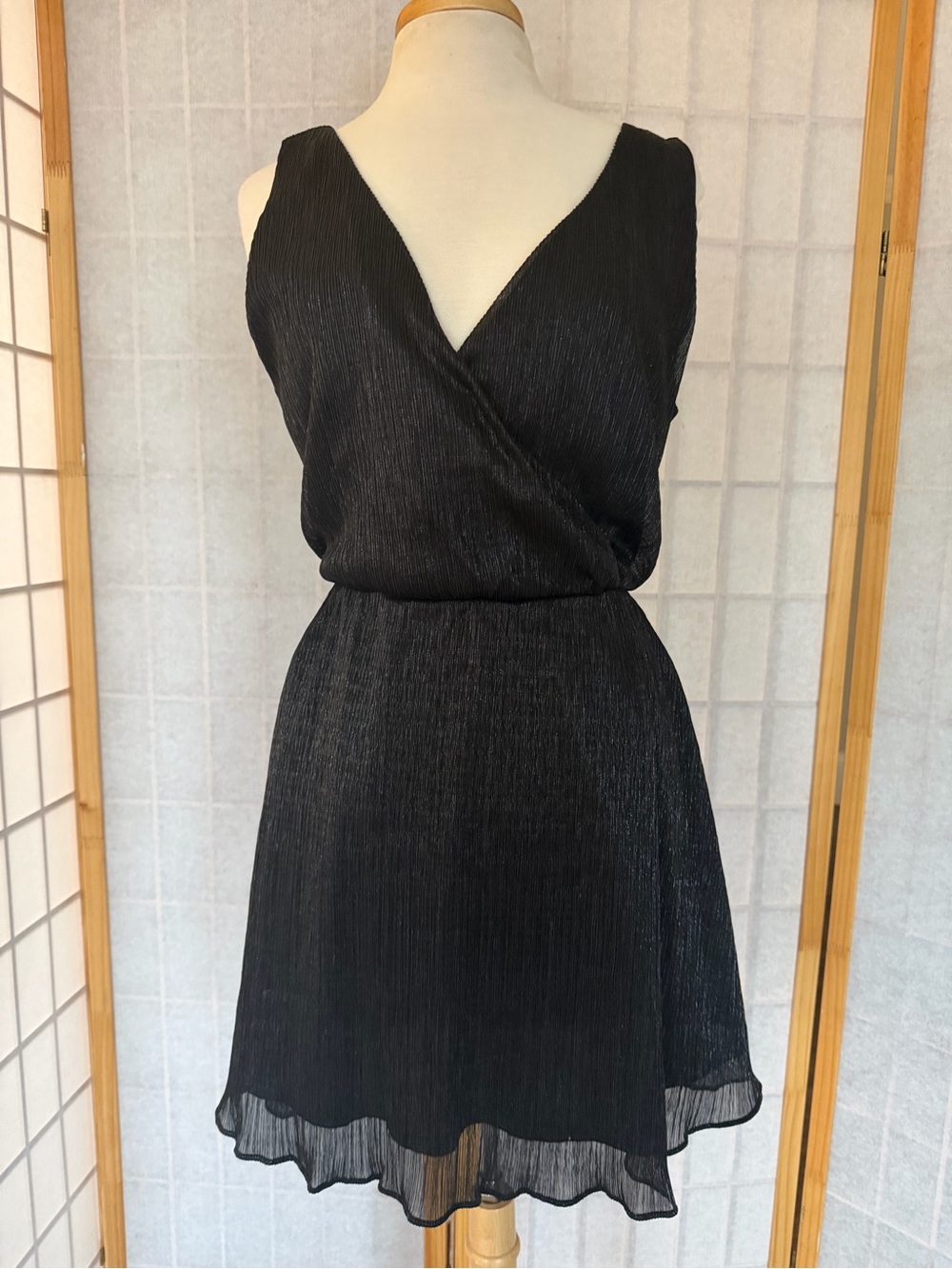 Banana Republic Shimmering Black Sleeveless V-Neck Mini Dress